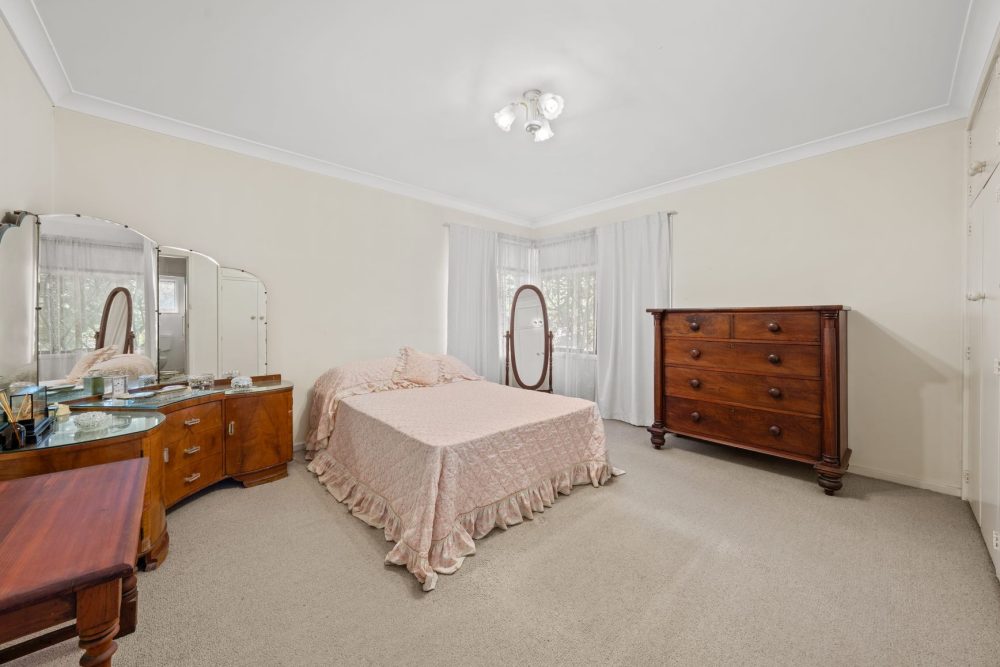 18 White Ave 12