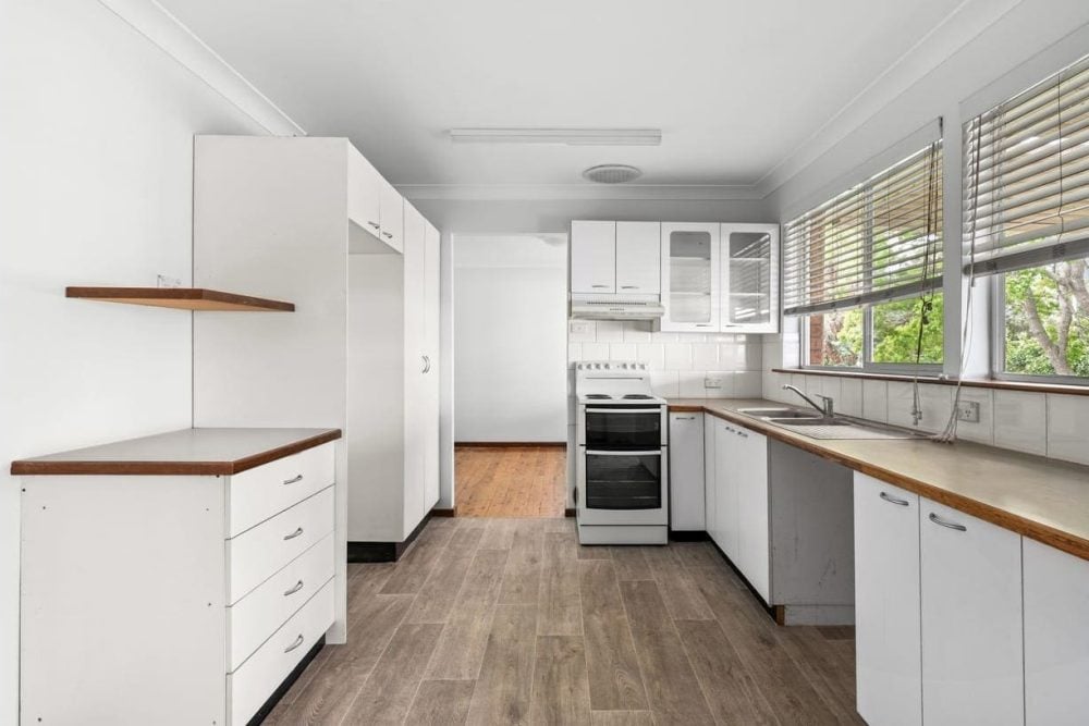 6 Ellen Avenue 9